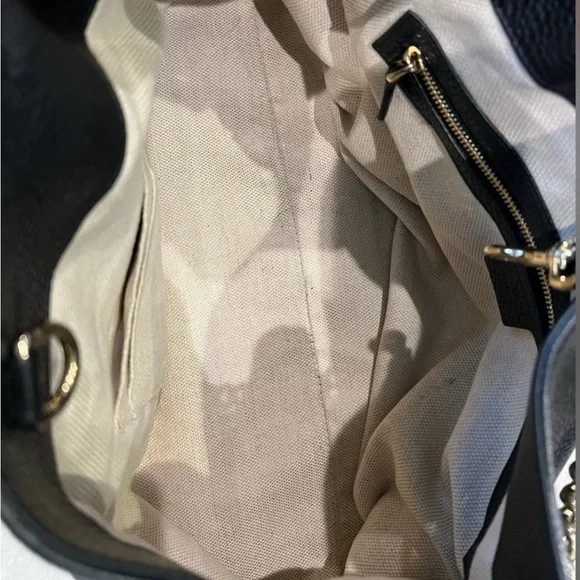 Gucci Black Pebbled Leather Shoulder Bag with Tassel and Gold Chain - Picture 5 of 7